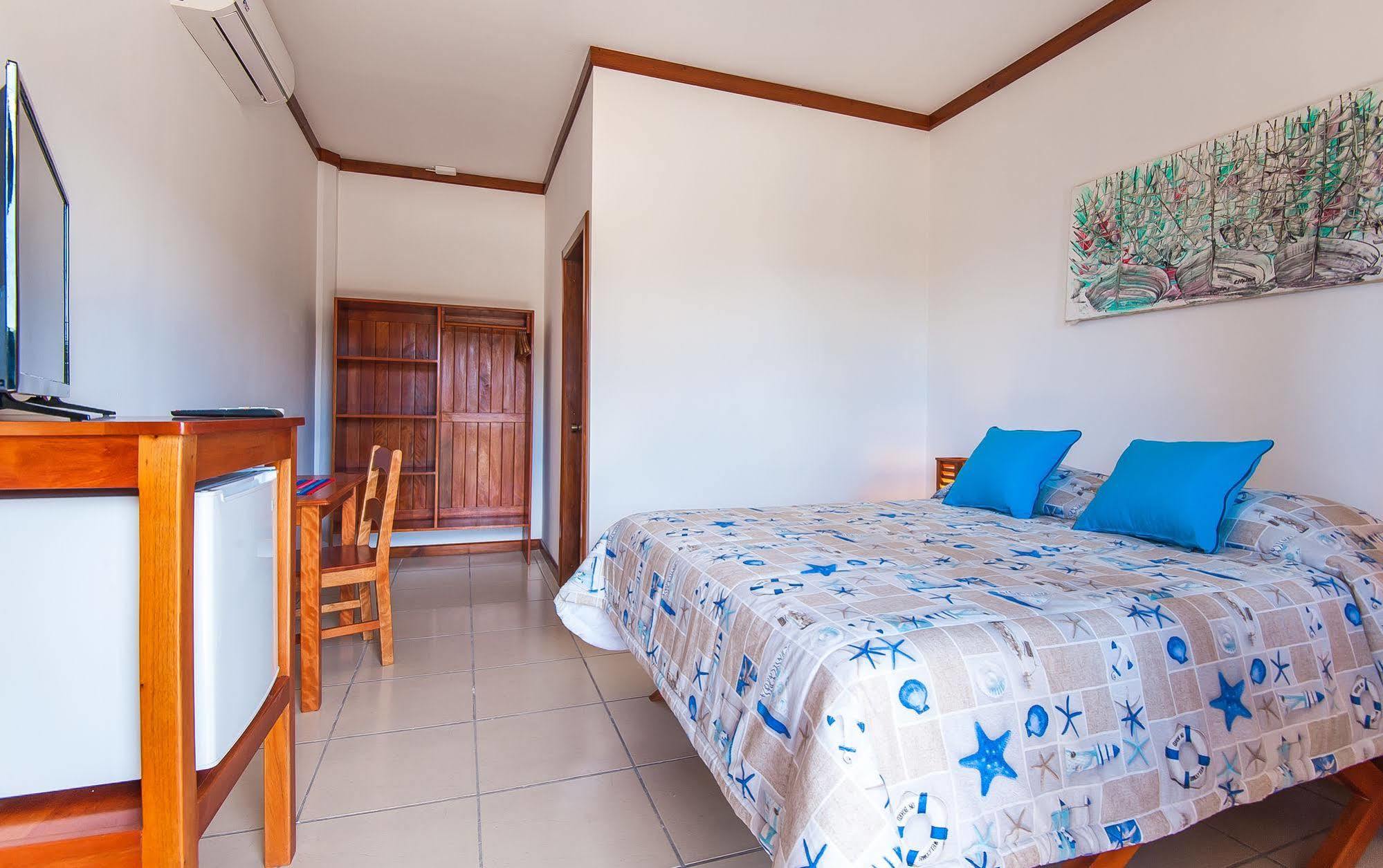 Hotel Los Corales West End Exterior foto